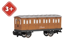  76044BE Annie Carriage OO Scale 3+ 