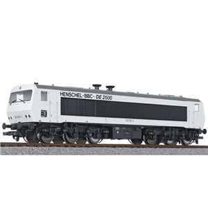 Diesellok DE2500 202 002-2 6-achsig DB wieß Ep.IV