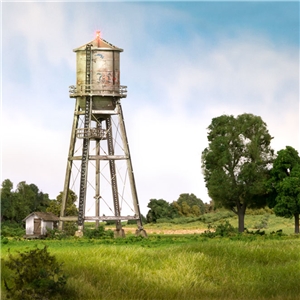 HO Rustic Water Tower